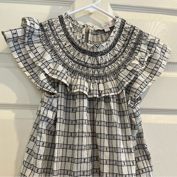 LOFT ruffle top - Picture 6 of 12